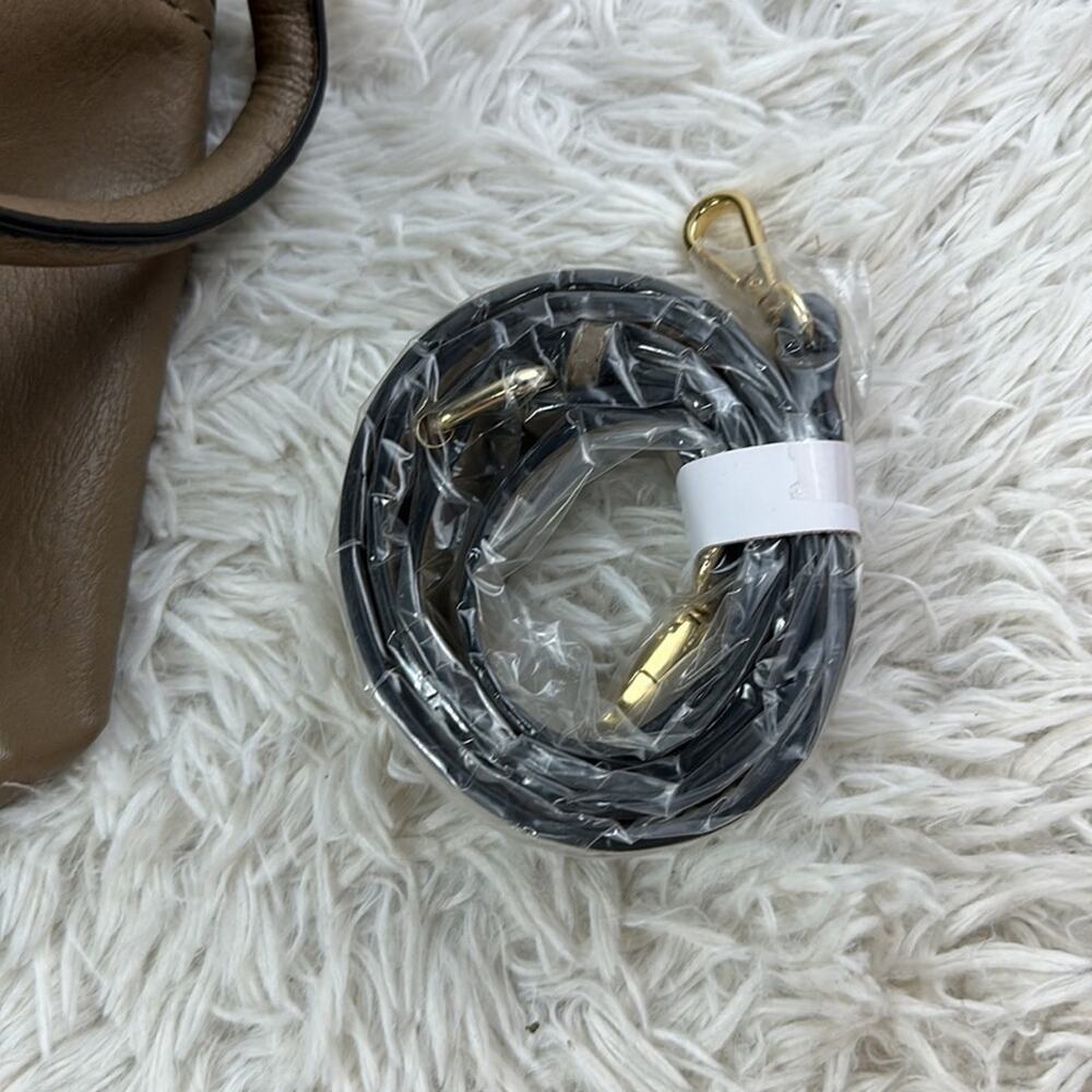 NWT Vegan Leather Convertible Bag - Picture 7 of 11